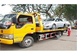鹤山附近24小时汽车拖车服务热线